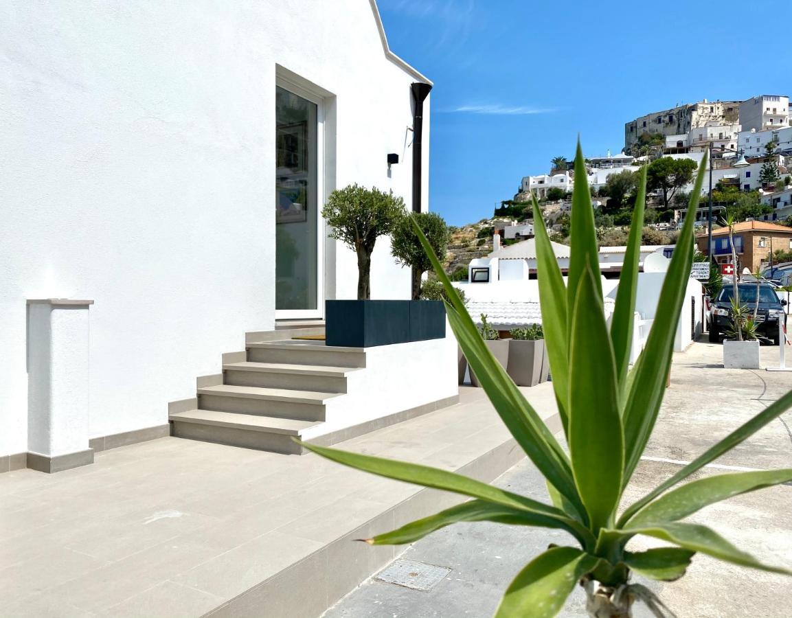 Marina Bay Luxury Rooms Peschici Exterior foto
