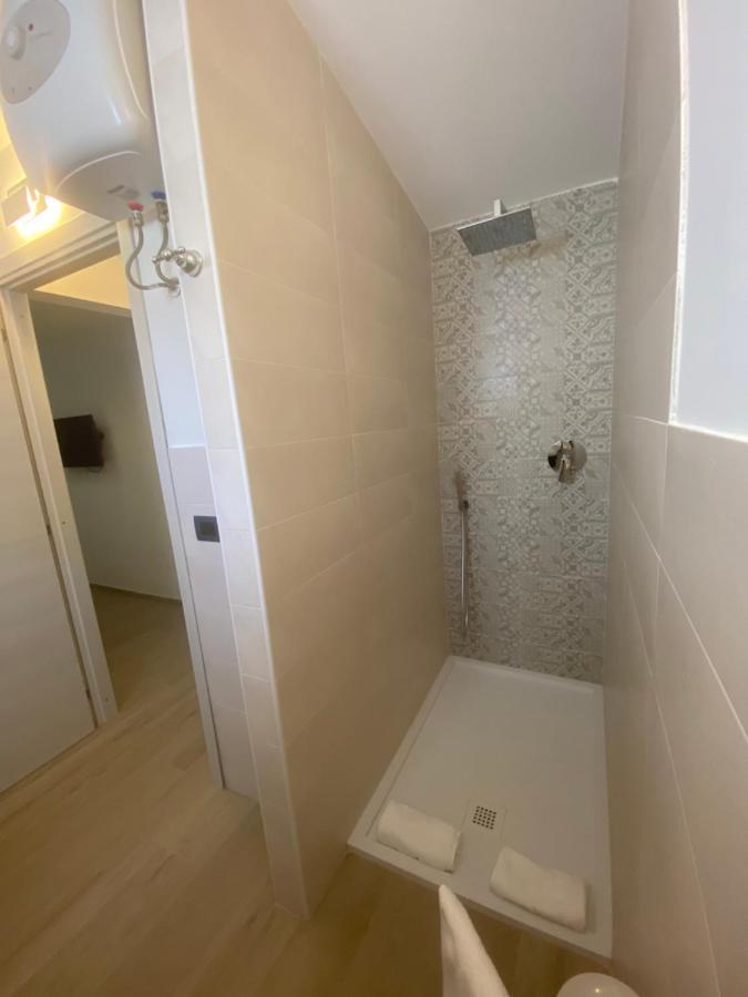 Marina Bay Luxury Rooms Peschici Exterior foto