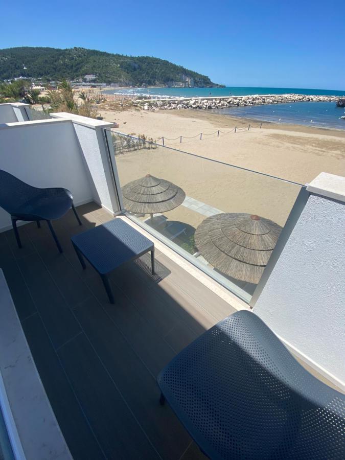 Marina Bay Luxury Rooms Peschici Exterior foto